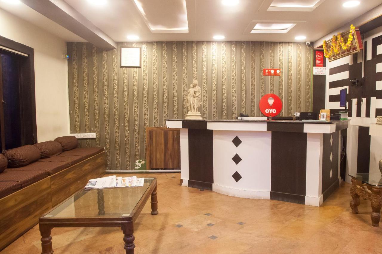 Oyo 12357 Hotel Nilgiris Inn Утакаманд Экстерьер фото