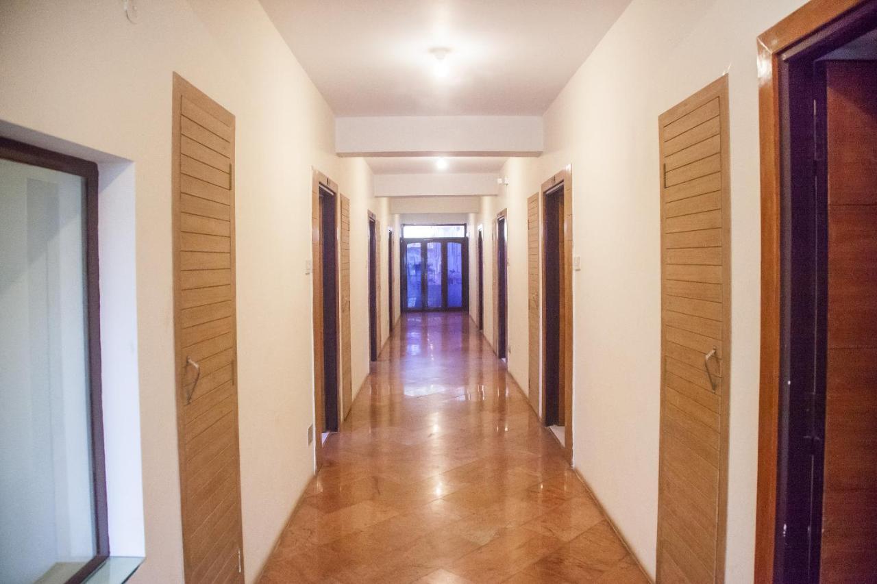 Oyo 12357 Hotel Nilgiris Inn Утакаманд Экстерьер фото