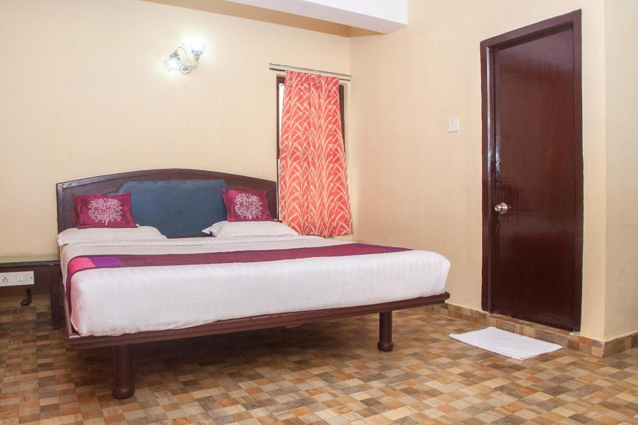 Oyo 12357 Hotel Nilgiris Inn Утакаманд Экстерьер фото